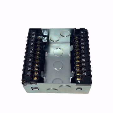 Picture of Q7800B1003 METAL 7800 SERIES SUBBASE.  BURNER PANEL OR WALL