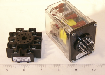 Picture of LIQUID LEVEL RELAY, NEMA 1 ENC