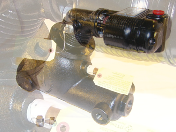 Picture of 193A Combination Low Water Cut Off and Pump Controller with Two Snap Acting SPDT Switch for Steam Boilers with 150 PSI Max Pressure and Alternate Tappings (Part Number 163500)